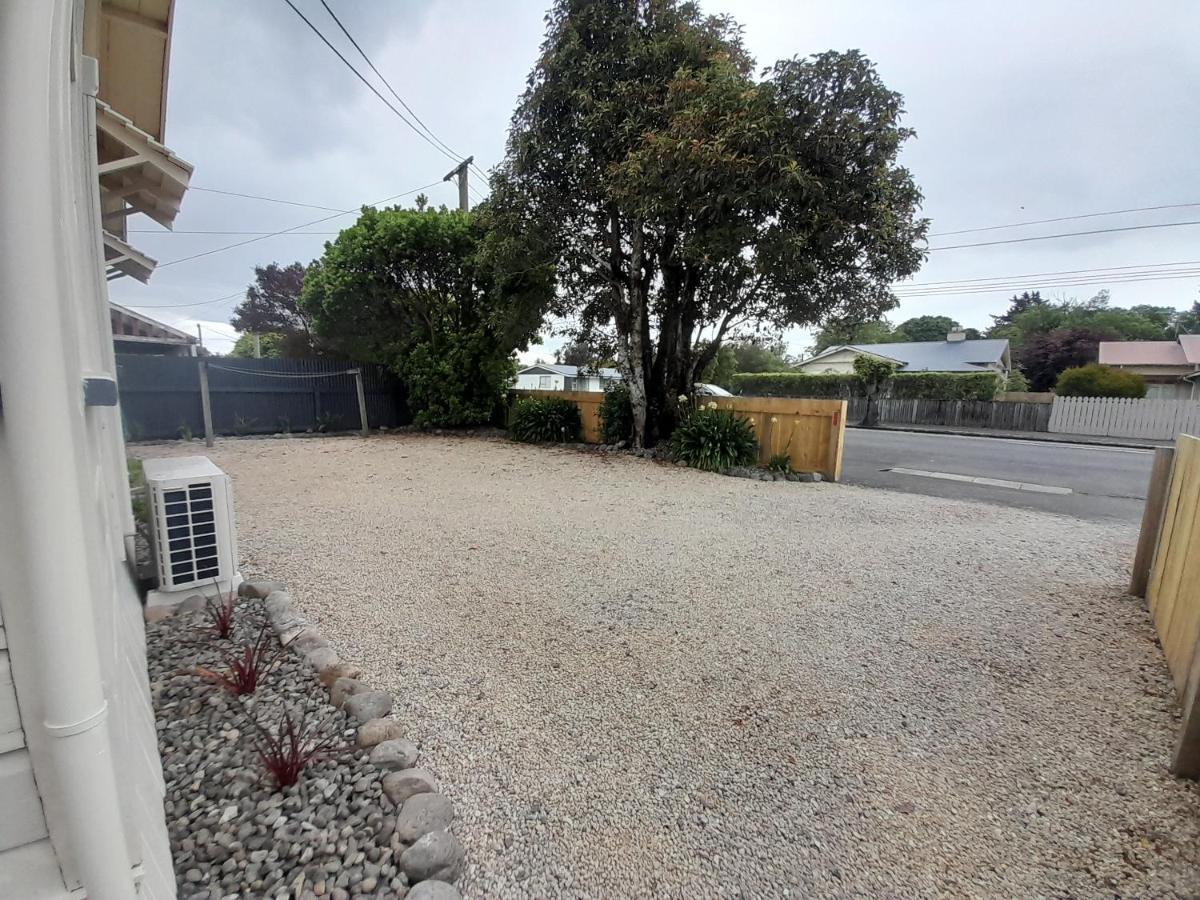 Character 1-Bedroom Unit Masterton Εξωτερικό φωτογραφία